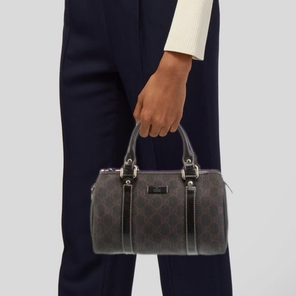 GUCCI GG Supreme Joy Boston Bag - Picture 14 of 14